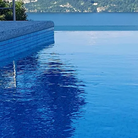 I Carcioni Infinity Pool